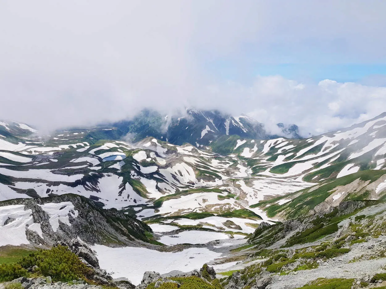 Keindahan Alam Gunung Tateyama, Jepang