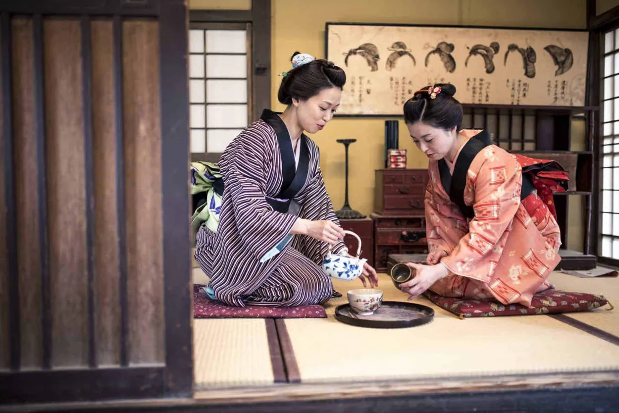 Ritual Minum Teh Matcha Jepang yang Tenang